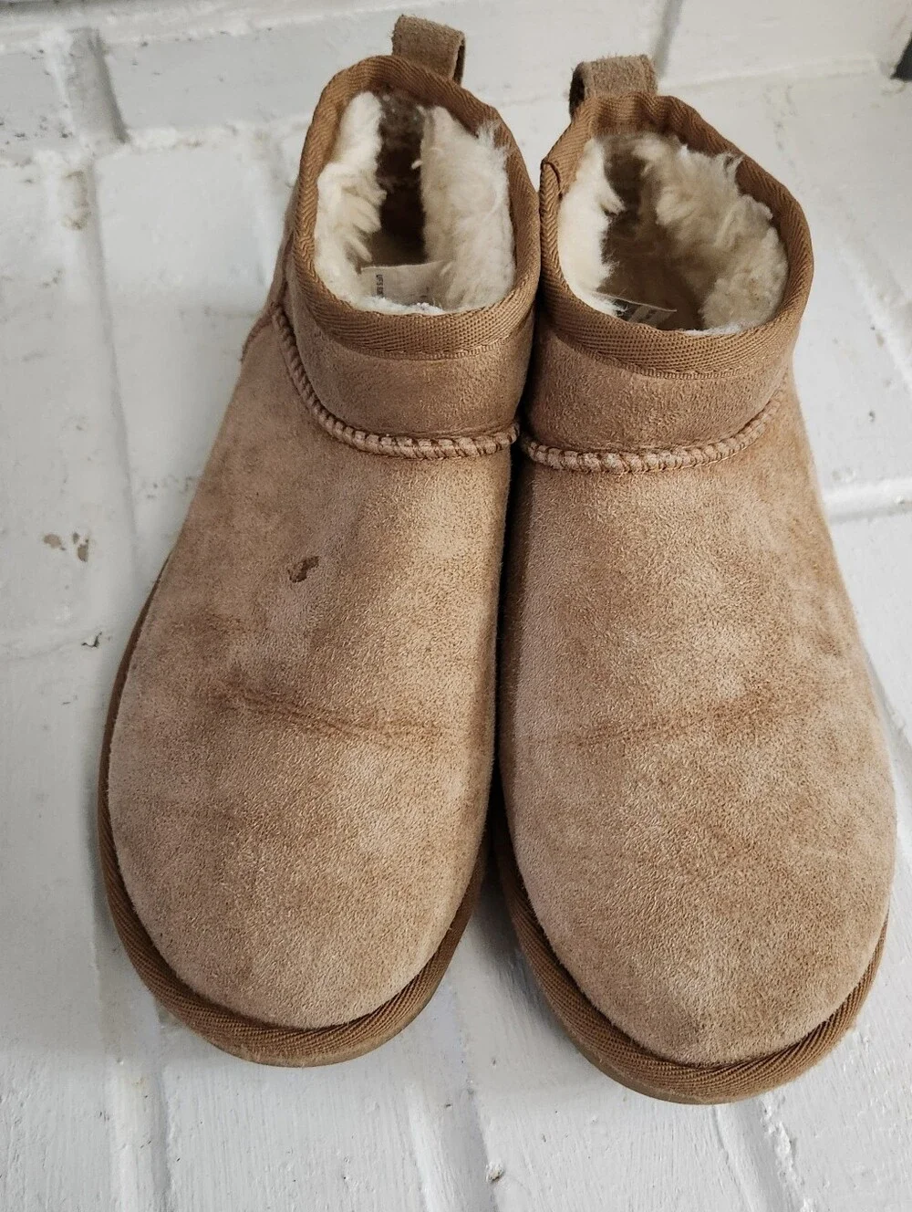 UGG Youth Chestnut Suede Shearling Slip-On Boots, Size 5